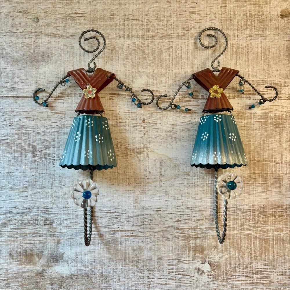 Pier 1 Metal Dress Form Wall Hangers Set of 2